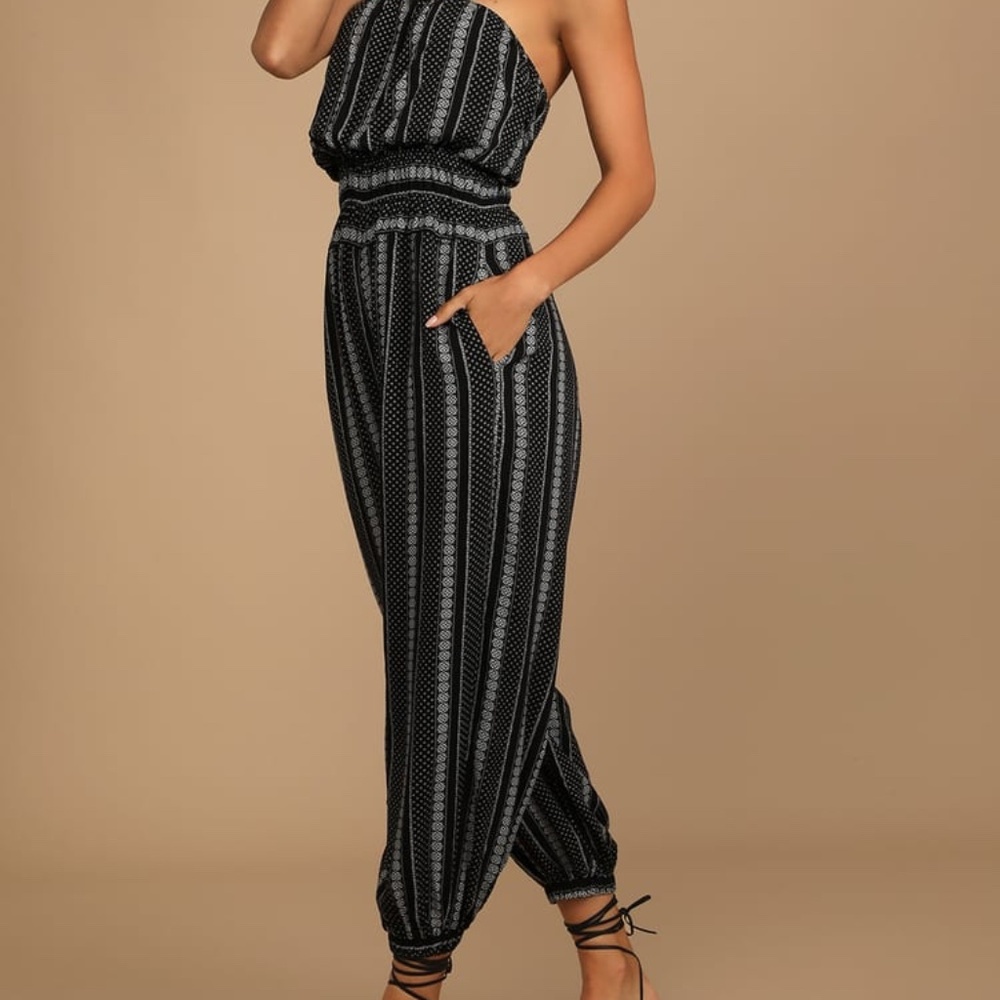 LULUS Global Adventurer Black and White Print Strapless Jumpsuit